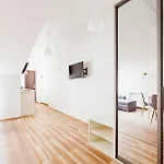 Rishelye Aparthotel
