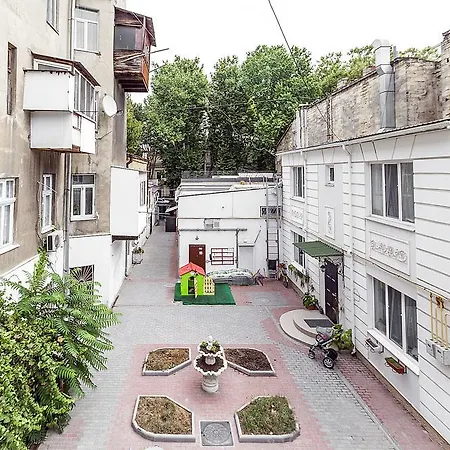Rishelye Aparthotel Odessa